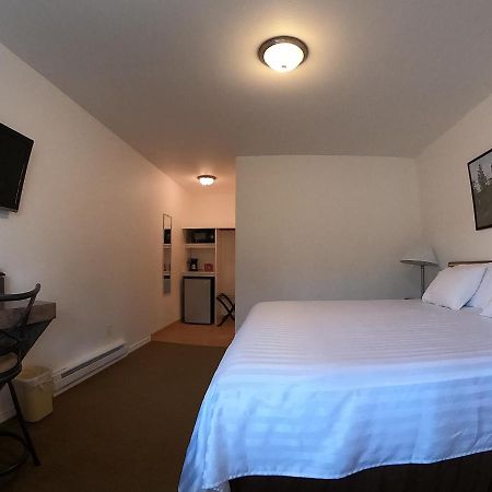 Col-Pacific Motel Ilwaco Екстер'єр фото
