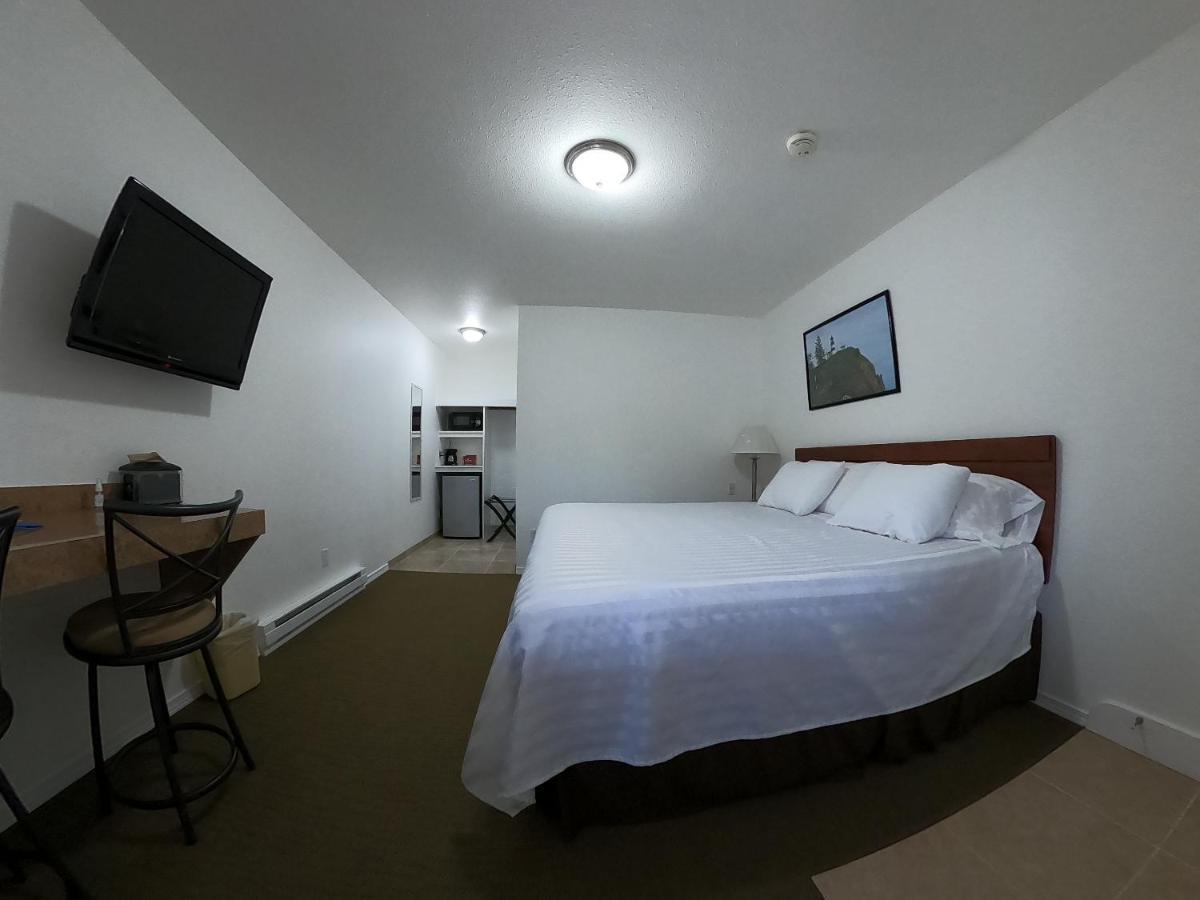 Col-Pacific Motel Ilwaco Екстер'єр фото