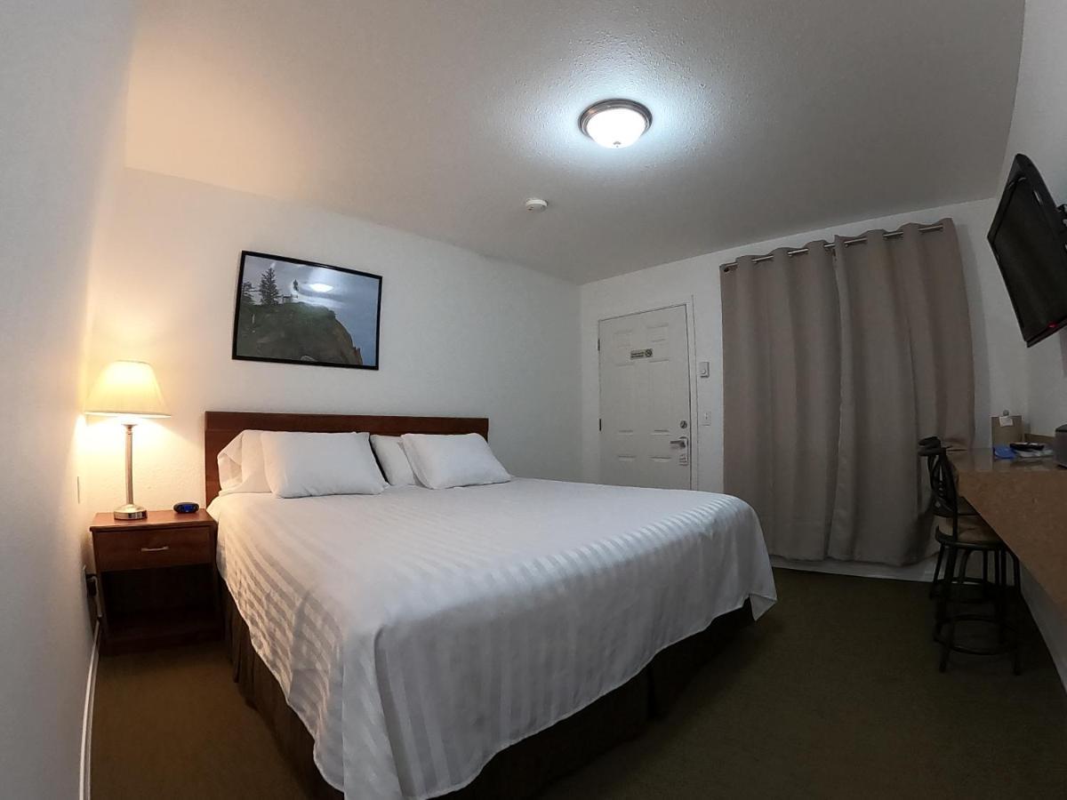 Col-Pacific Motel Ilwaco Екстер'єр фото