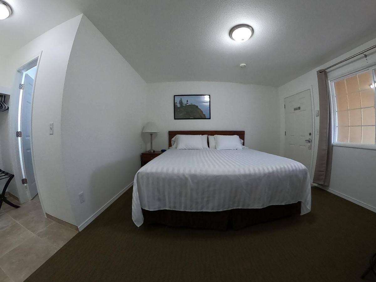 Col-Pacific Motel Ilwaco Екстер'єр фото