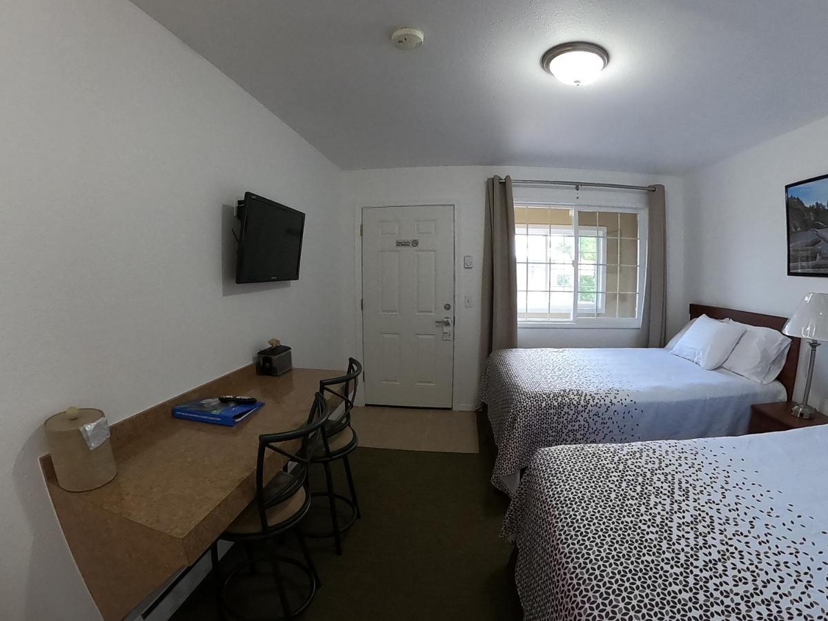 Col-Pacific Motel Ilwaco Екстер'єр фото