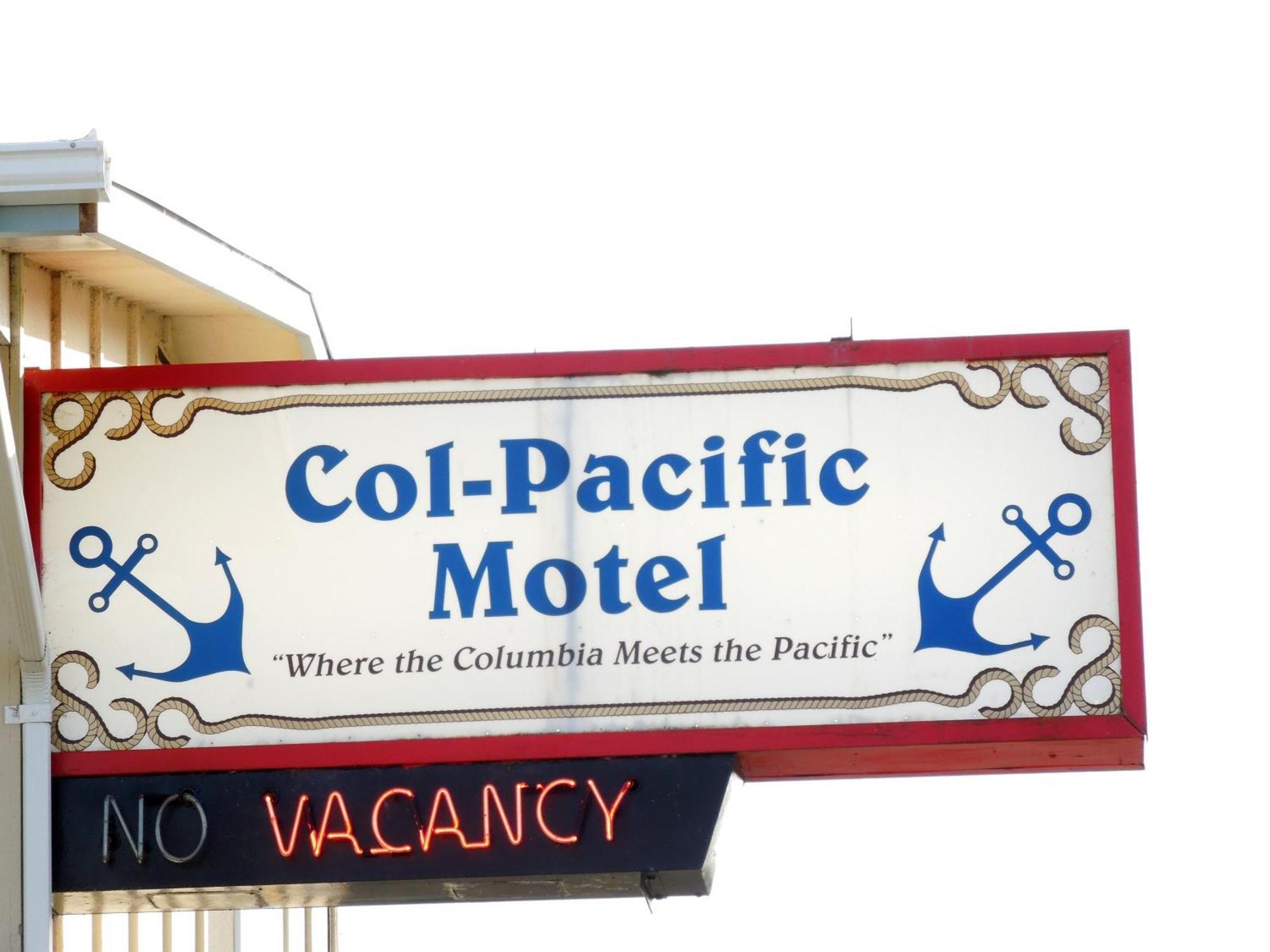 Col-Pacific Motel Ilwaco Екстер'єр фото
